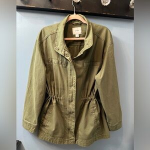 Old Navy Cargo Jacket Field Cinch Waist
Utility Military Coat Sz XL olive green